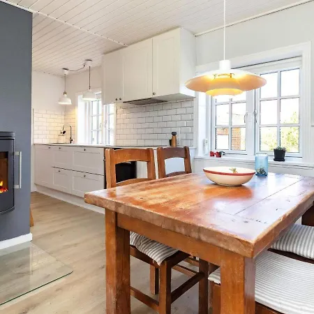 Semesterbostad Three-bedroom Holiday In 73 Blåvand